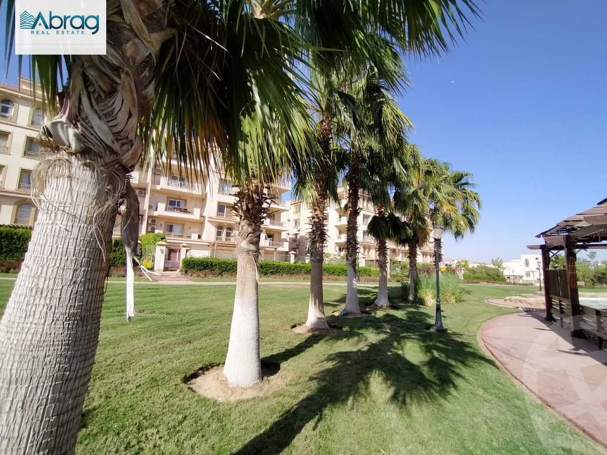 https://aqarmap.com.eg/en/listing/4189670-for-sale-cairo-el-sheikh-zayed-city-compounds-greens