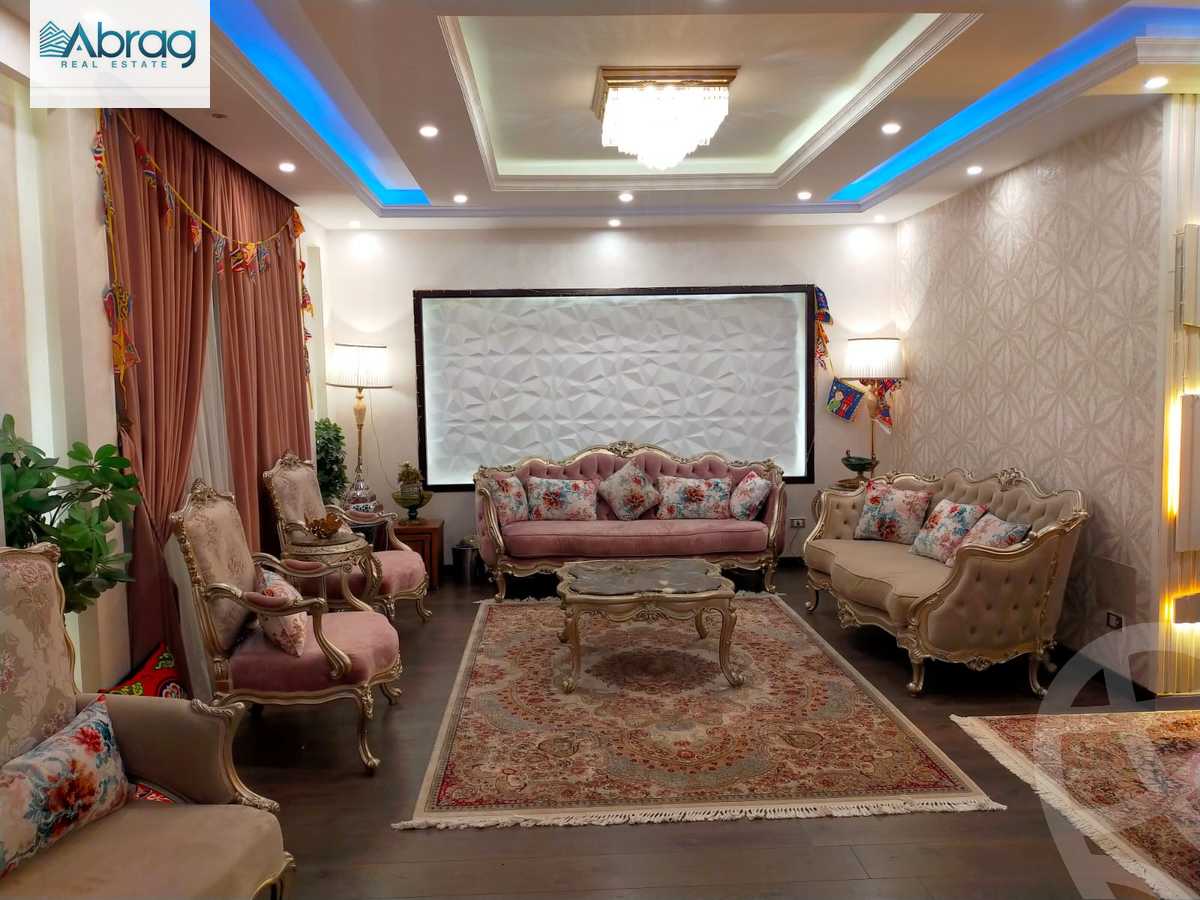 https://aqarmap.com.eg/en/listing/4189670-for-sale-cairo-el-sheikh-zayed-city-compounds-greens