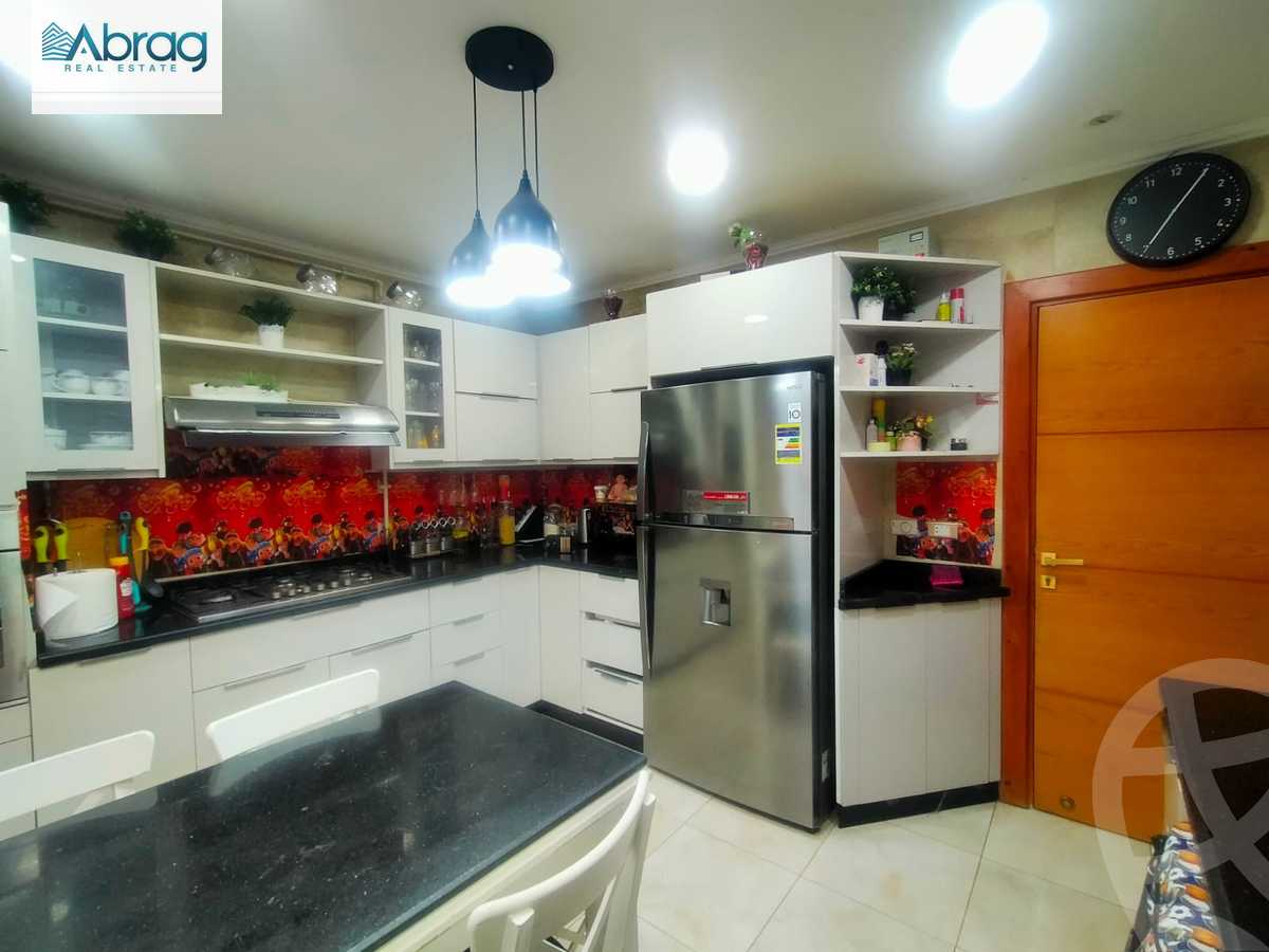 https://aqarmap.com.eg/en/listing/4189670-for-sale-cairo-el-sheikh-zayed-city-compounds-greens