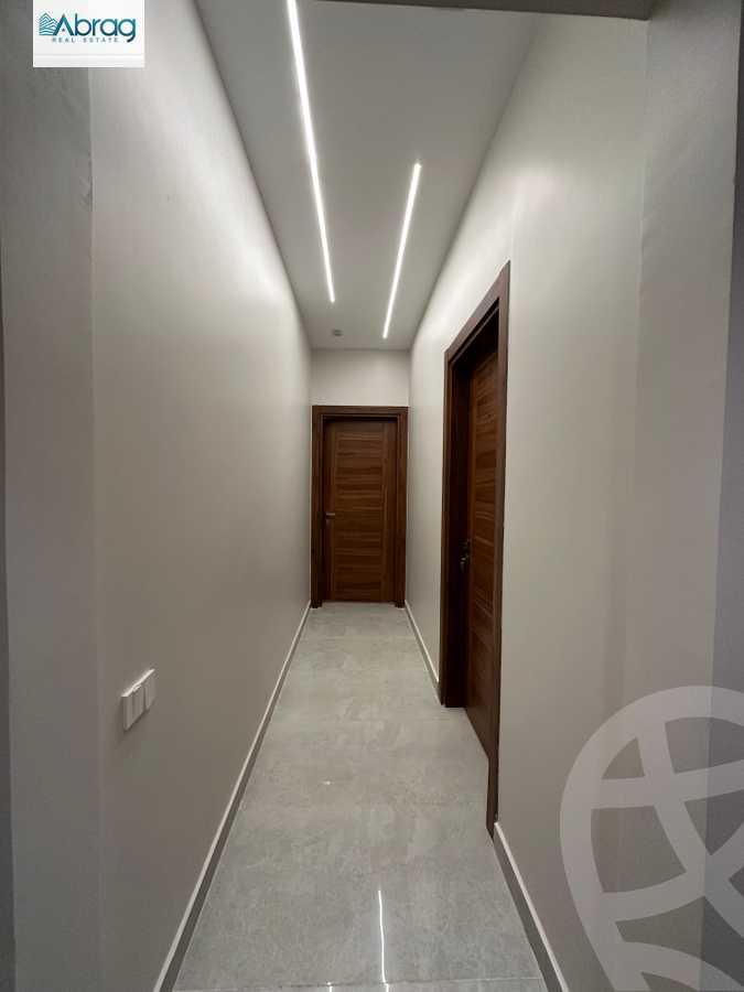 https://aqarmap.com.eg/ar/listing/4843866-for-sale-cairo-el-sheikh-zayed-city-compounds-syks-wyst-swdyk