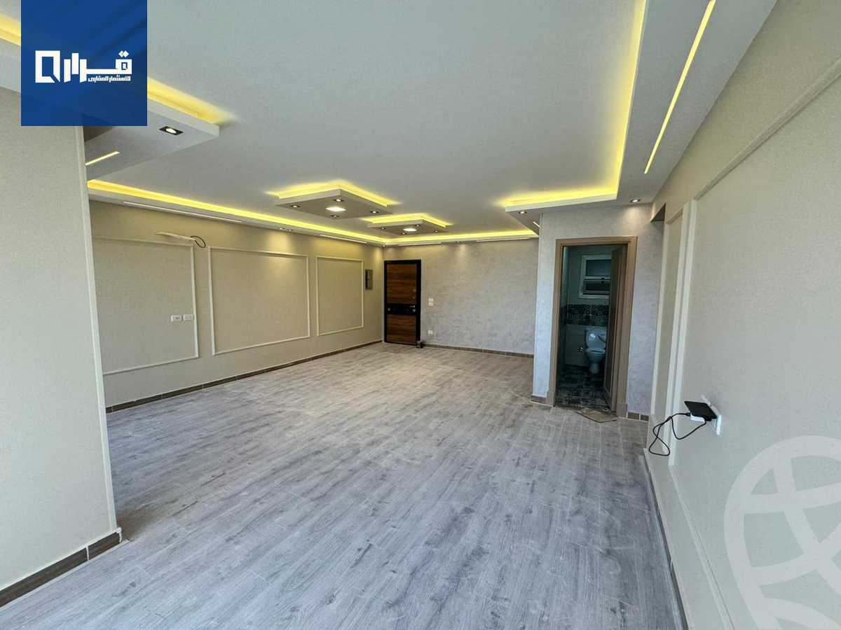 https://aqarmap.com.eg/ar/listing/5405425-for-sale-cairo-6th-of-october-hadaeq-october-kmbwnd-fy-hdyq-ktwbr-lake-front