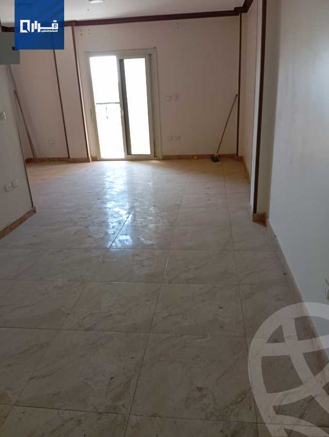 https://aqarmap.com.eg/ar/listing/5536602-for-sale-cairo-6th-of-october-el-ahyaa-neighborhood-2nd-divided-from-al-kafrawei-st