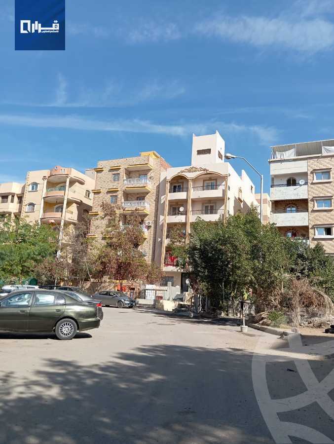 https://aqarmap.com.eg/ar/listing/5536602-for-sale-cairo-6th-of-october-el-ahyaa-neighborhood-2nd-divided-from-al-kafrawei-st