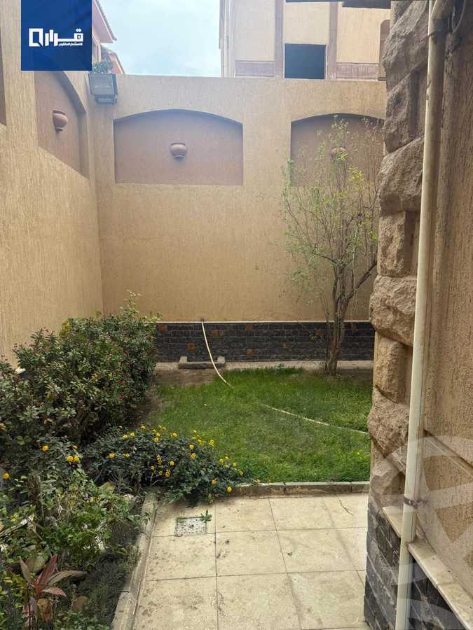 https://aqarmap.com.eg/ar/listing/5723798-for-sale-cairo-el-sheikh-zayed-city-compounds-el-yasmeen-compound