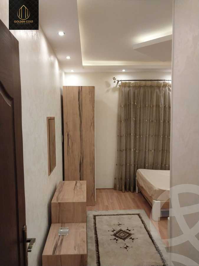 https://aqarmap.com.eg/ar/listing/4841585-for-rent-cairo-new-cairo-lrhb-city-phase-5-talaat-mostafa-st