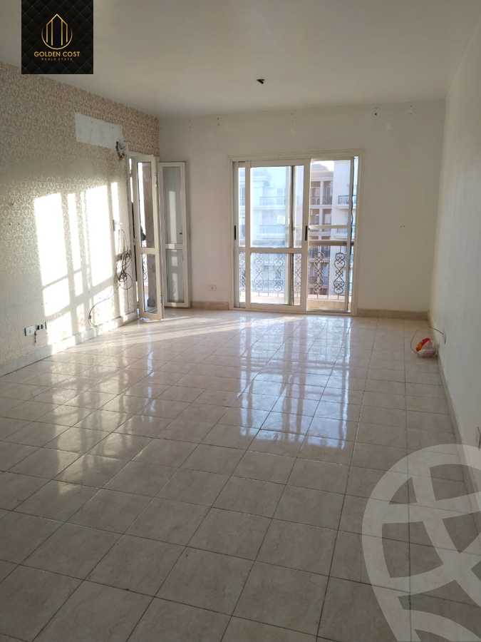 https://aqarmap.com.eg/en/listing/4821394-for-rent-cairo-new-cairo-lrhb-city-mtdd-lrhb-oqba-ibn-nafea-st