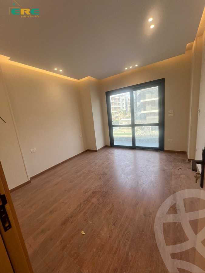 https://aqarmap.com.eg/ar/listing/4707570-for-rent-cairo-new-cairo-compounds-el-patio-oro