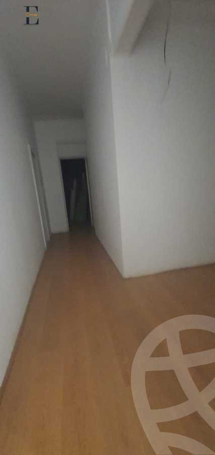 https://aqarmap.com.eg/ar/listing/5405201-for-sale-cairo-new-cairo-ganob-el-akadamiya-south-academy-a-zaid-ebn-haretha-st