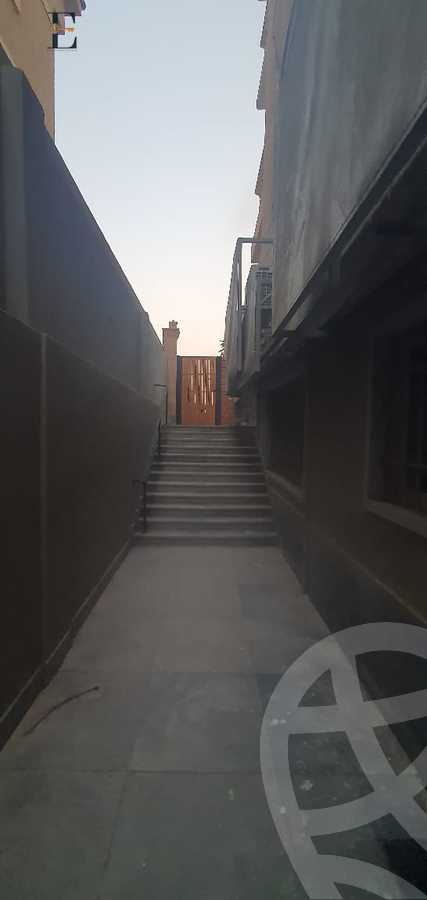 https://aqarmap.com.eg/ar/listing/5405201-for-sale-cairo-new-cairo-ganob-el-akadamiya-south-academy-a-zaid-ebn-haretha-st