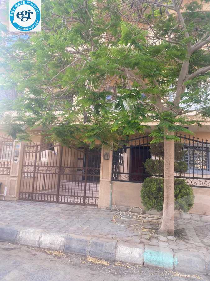 https://aqarmap.com.eg/en/listing/5227960-for-sale-cairo-el-shorouk-lhy-lthlth-shrq-neighbourhood-1