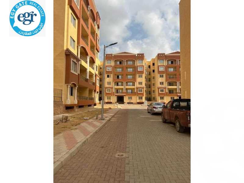 https://aqarmap.com.eg/en/listing/5651083-for-sale-cairo-new-cairo-compounds-loaloat-new-cairo