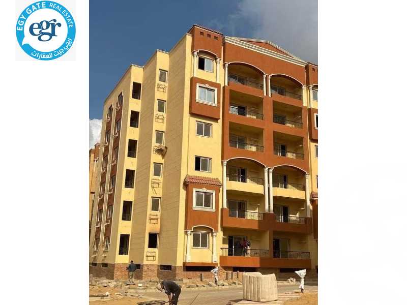 https://aqarmap.com.eg/en/listing/5651083-for-sale-cairo-new-cairo-compounds-loaloat-new-cairo