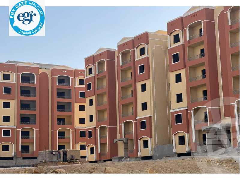 https://aqarmap.com.eg/en/listing/5651083-for-sale-cairo-new-cairo-compounds-loaloat-new-cairo