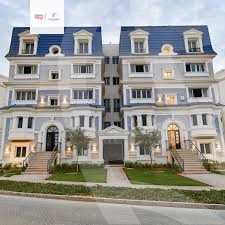 https://aqarmap.com.eg/ar/listing/5838622-for-sale-cairo-new-cairo-compounds-mountain-view-hyde-park