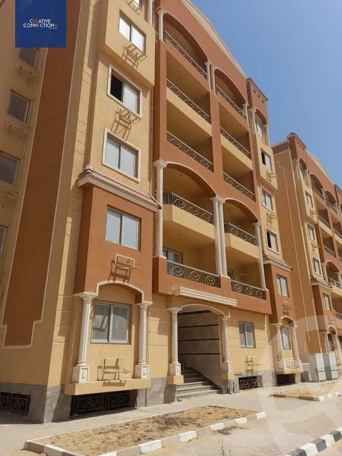 https://aqarmap.com.eg/en/listing/4992492-for-sale-cairo-new-cairo-compounds-loaloat-new-cairo