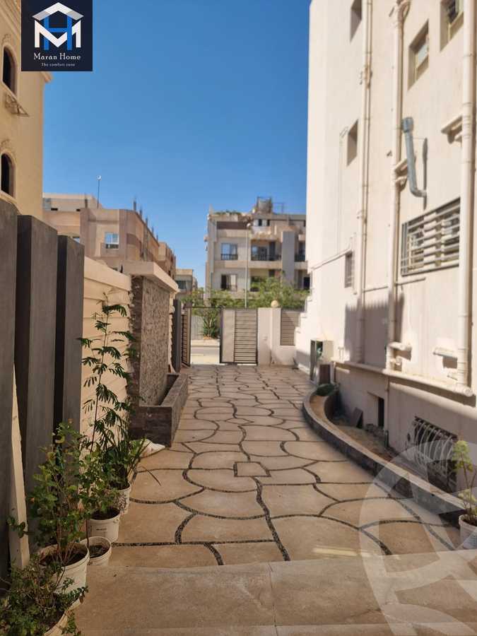 https://aqarmap.com.eg/ar/listing/5025152-for-sale-cairo-el-sheikh-zayed-city-el-hay-eltaseaa-area-1-el-bostan-st