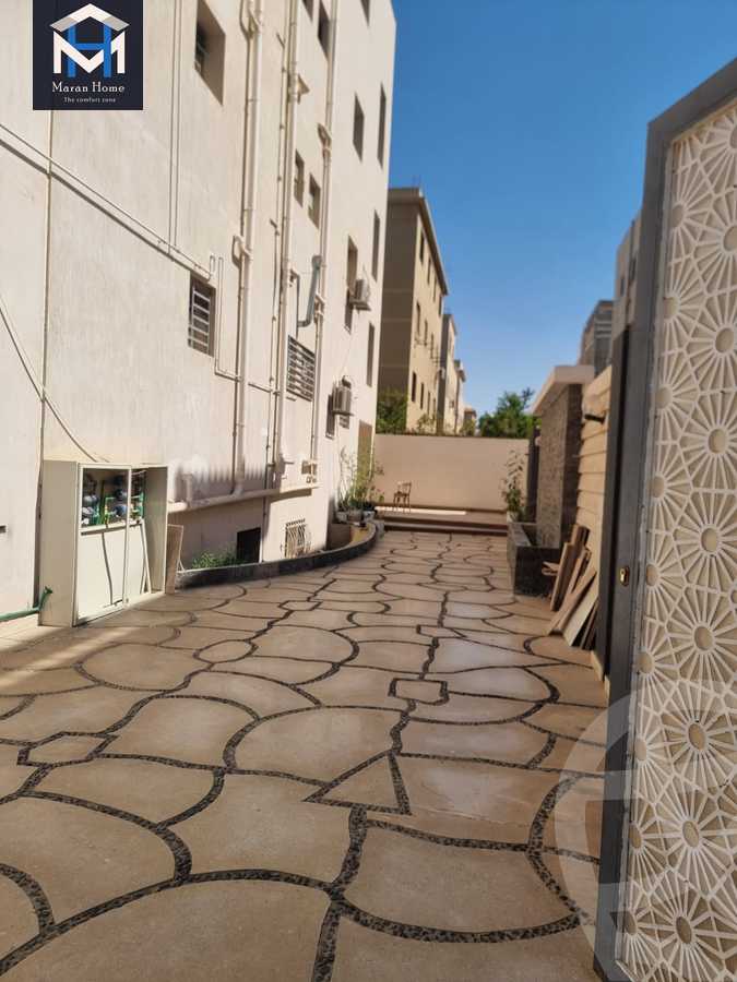 https://aqarmap.com.eg/en/listing/5025152-for-sale-cairo-el-sheikh-zayed-city-el-hay-eltaseaa-area-1-el-bostan-st