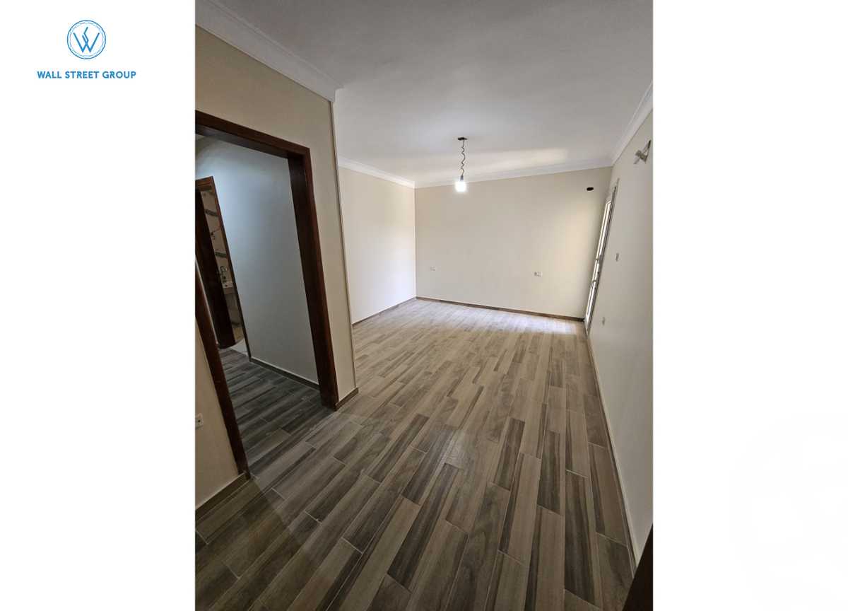 https://aqarmap.com.eg/ar/listing/4890415-for-sale-cairo-new-cairo-lmstqbl-syty-compounds-bloomfields