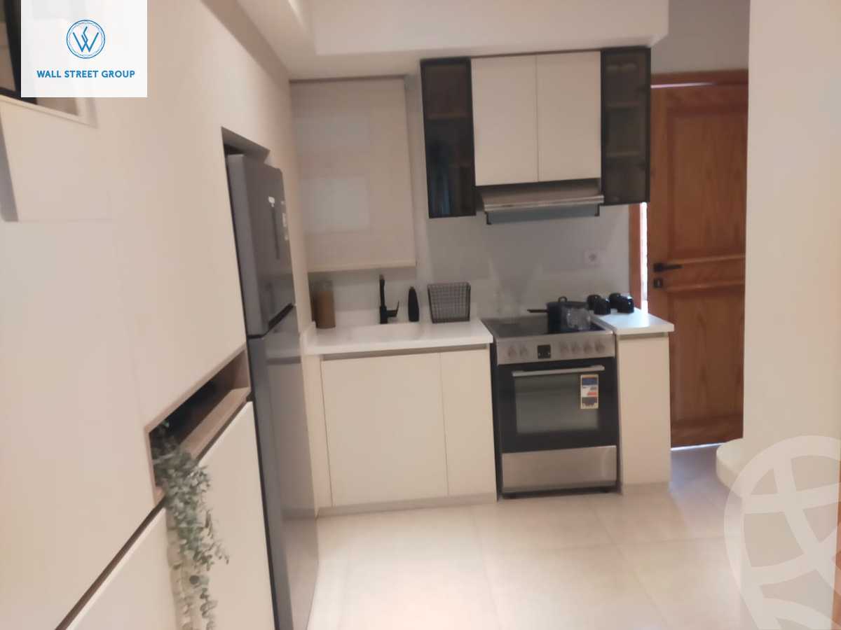 https://aqarmap.com.eg/ar/listing/5301394-for-sale-cairo-new-cairo-compounds-mountain-view-hyde-park