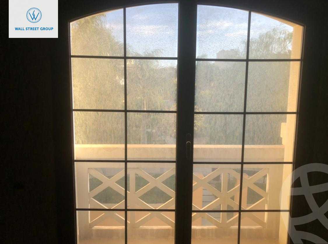 https://aqarmap.com.eg/ar/listing/5501734-for-sale-cairo-new-cairo-compounds-hyde-park-centre-ville-hyde-park