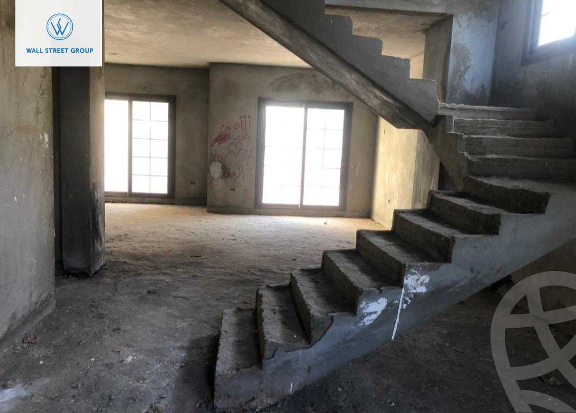 https://aqarmap.com.eg/ar/listing/5501734-for-sale-cairo-new-cairo-compounds-hyde-park-centre-ville-hyde-park