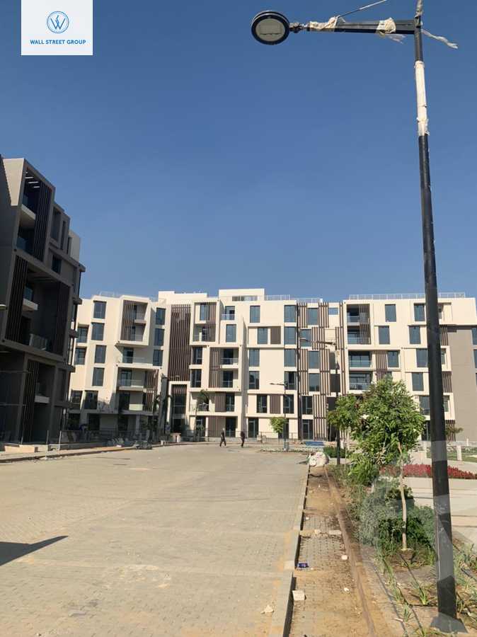 https://aqarmap.com.eg/en/listing/5401435-for-sale-cairo-new-cairo-compounds-eastown-eastown-parks