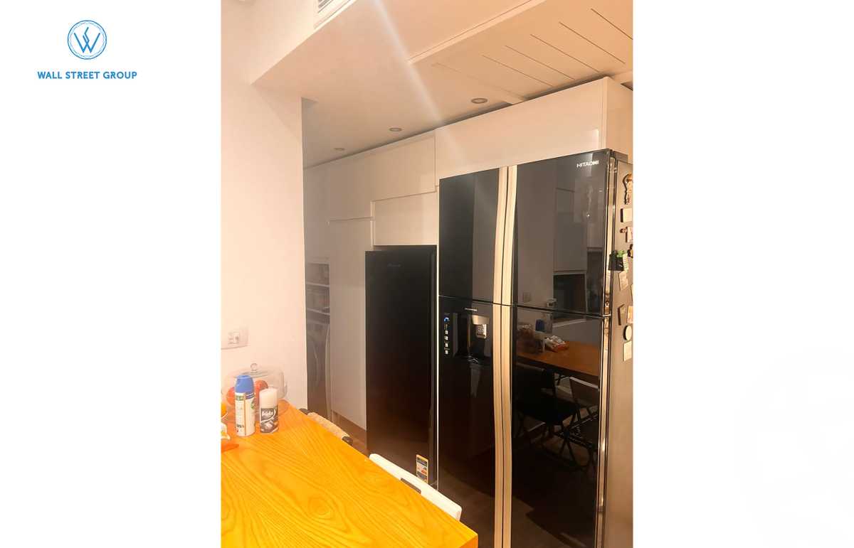 https://aqarmap.com.eg/ar/listing/5404987-for-sale-cairo-new-cairo-compounds-mountain-view-hyde-park