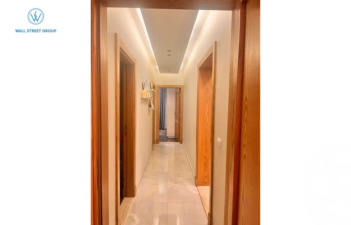 https://aqarmap.com.eg/ar/listing/5404987-for-sale-cairo-new-cairo-compounds-mountain-view-hyde-park