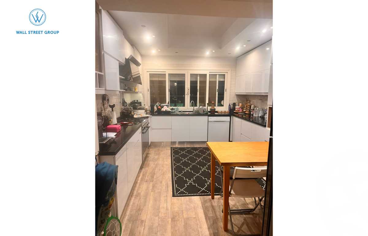 https://aqarmap.com.eg/ar/listing/5404987-for-sale-cairo-new-cairo-compounds-mountain-view-hyde-park