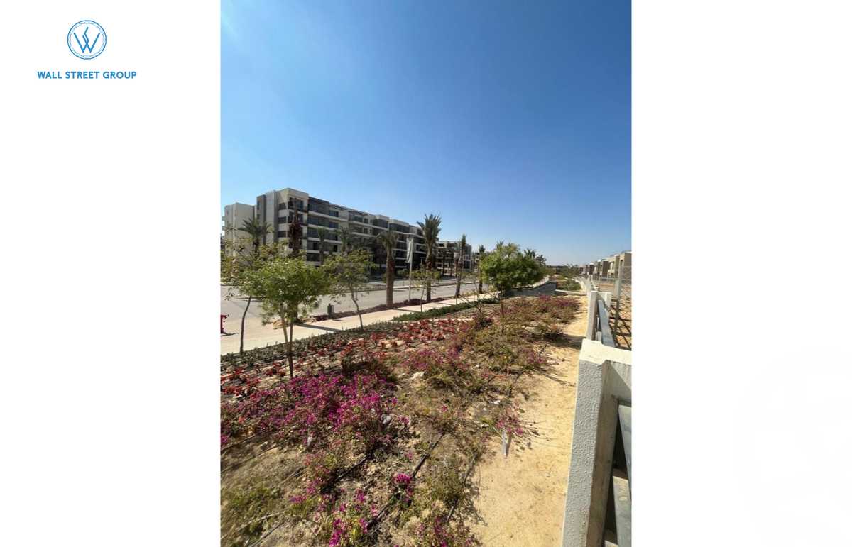 https://aqarmap.com.eg/en/listing/5406438-for-sale-cairo-new-cairo-compounds-blm-hylz-nyw-kyrw