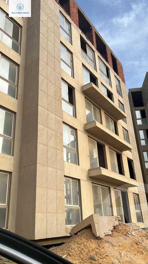 https://aqarmap.com.eg/ar/listing/5188165-for-sale-cairo-6th-of-october-compounds-creek-park