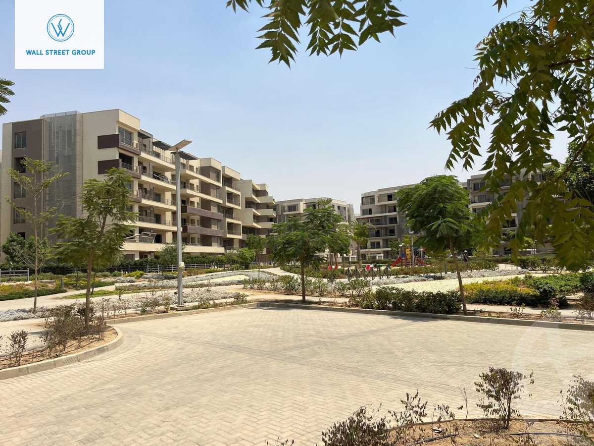 https://aqarmap.com.eg/en/listing/5406483-for-sale-cairo-new-cairo-compounds-blm-hylz-nyw-kyrw