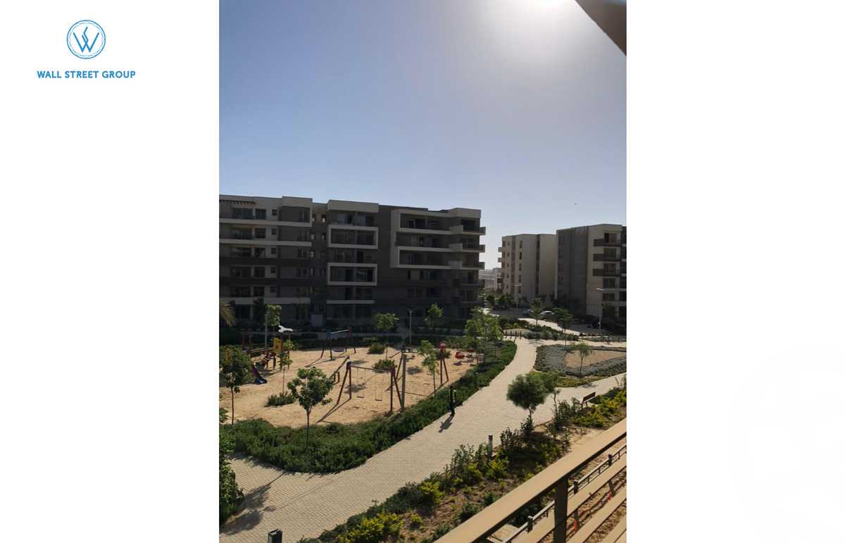 https://aqarmap.com.eg/en/listing/5279946-for-sale-cairo-new-cairo-compounds-blm-hylz-nyw-kyrw