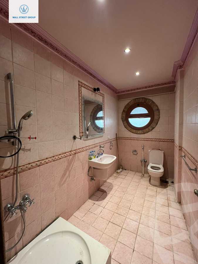 https://aqarmap.com.eg/en/listing/5839345-for-sale-cairo-new-cairo-first-settlement-neighbourhood-7-om-kalthoum-st