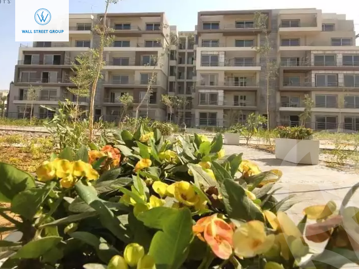 https://aqarmap.com.eg/en/listing/5325830-for-sale-cairo-new-cairo-compounds-blm-hylz-nyw-kyrw