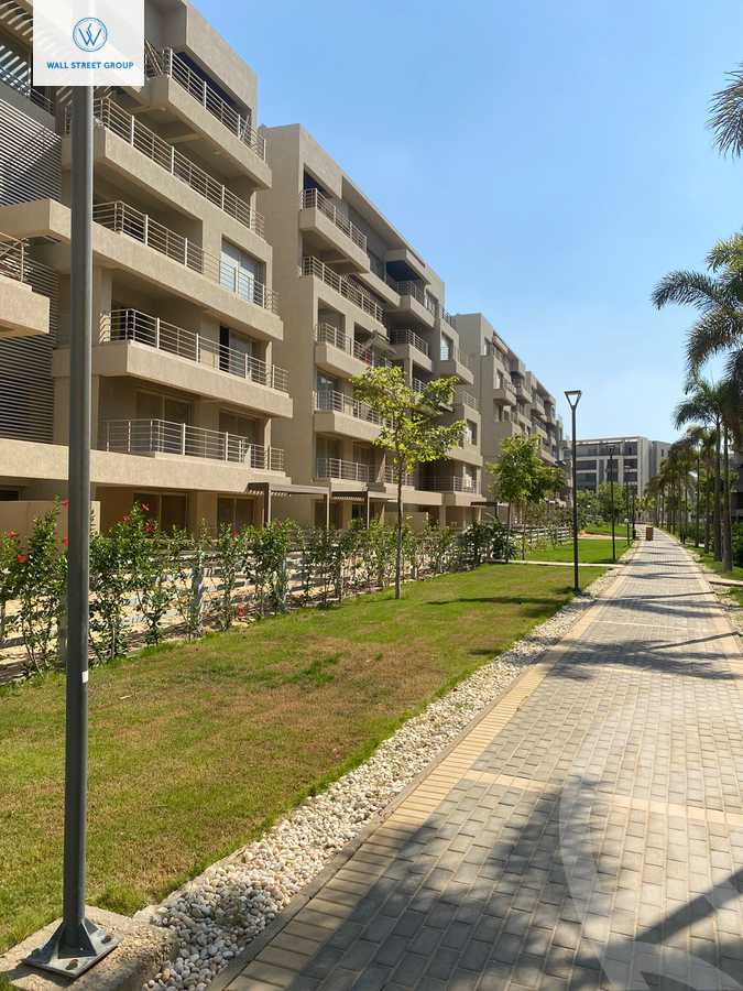 https://aqarmap.com.eg/en/listing/5400315-for-sale-cairo-new-cairo-compounds-blm-hylz-nyw-kyrw