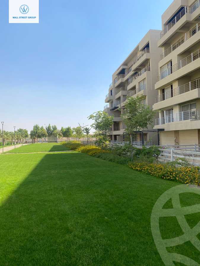 https://aqarmap.com.eg/ar/listing/5400396-for-sale-cairo-new-cairo-compounds-blm-hylz-nyw-kyrw