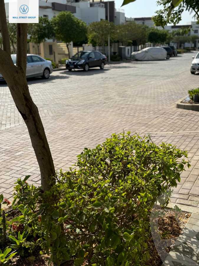 https://aqarmap.com.eg/en/listing/5401040-for-sale-cairo-new-cairo-compounds-hyde-park-centre-ville-hyde-park