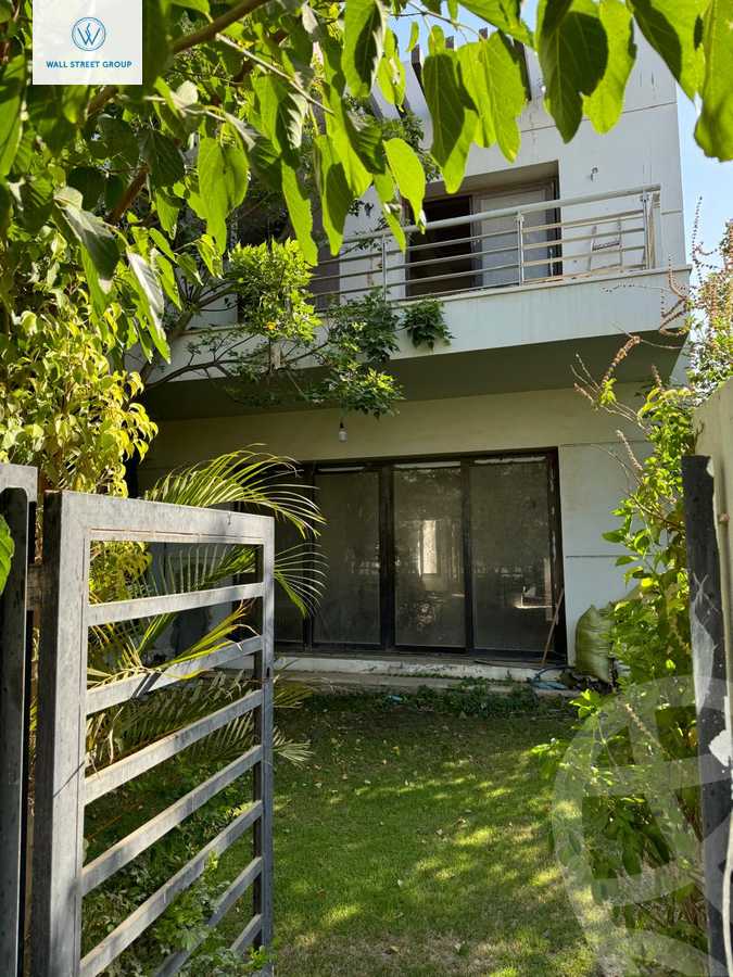 https://aqarmap.com.eg/en/listing/5401040-for-sale-cairo-new-cairo-compounds-hyde-park-centre-ville-hyde-park