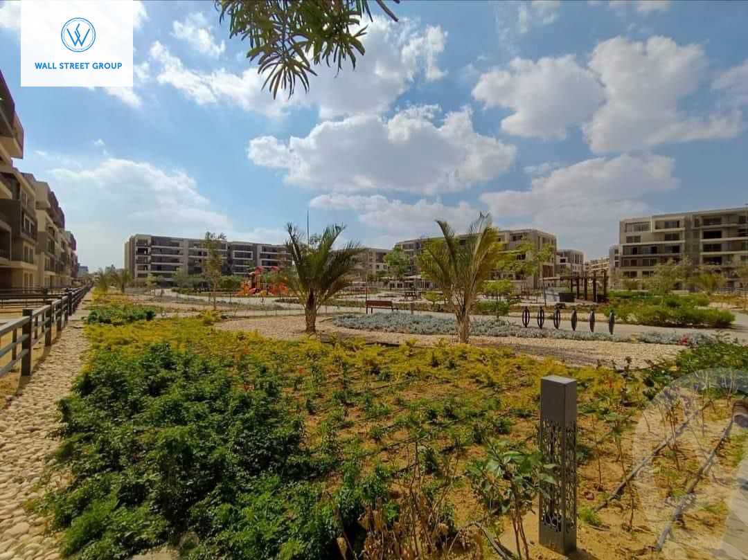 https://aqarmap.com.eg/en/listing/5433070-for-sale-cairo-new-cairo-compounds-blm-hylz-nyw-kyrw