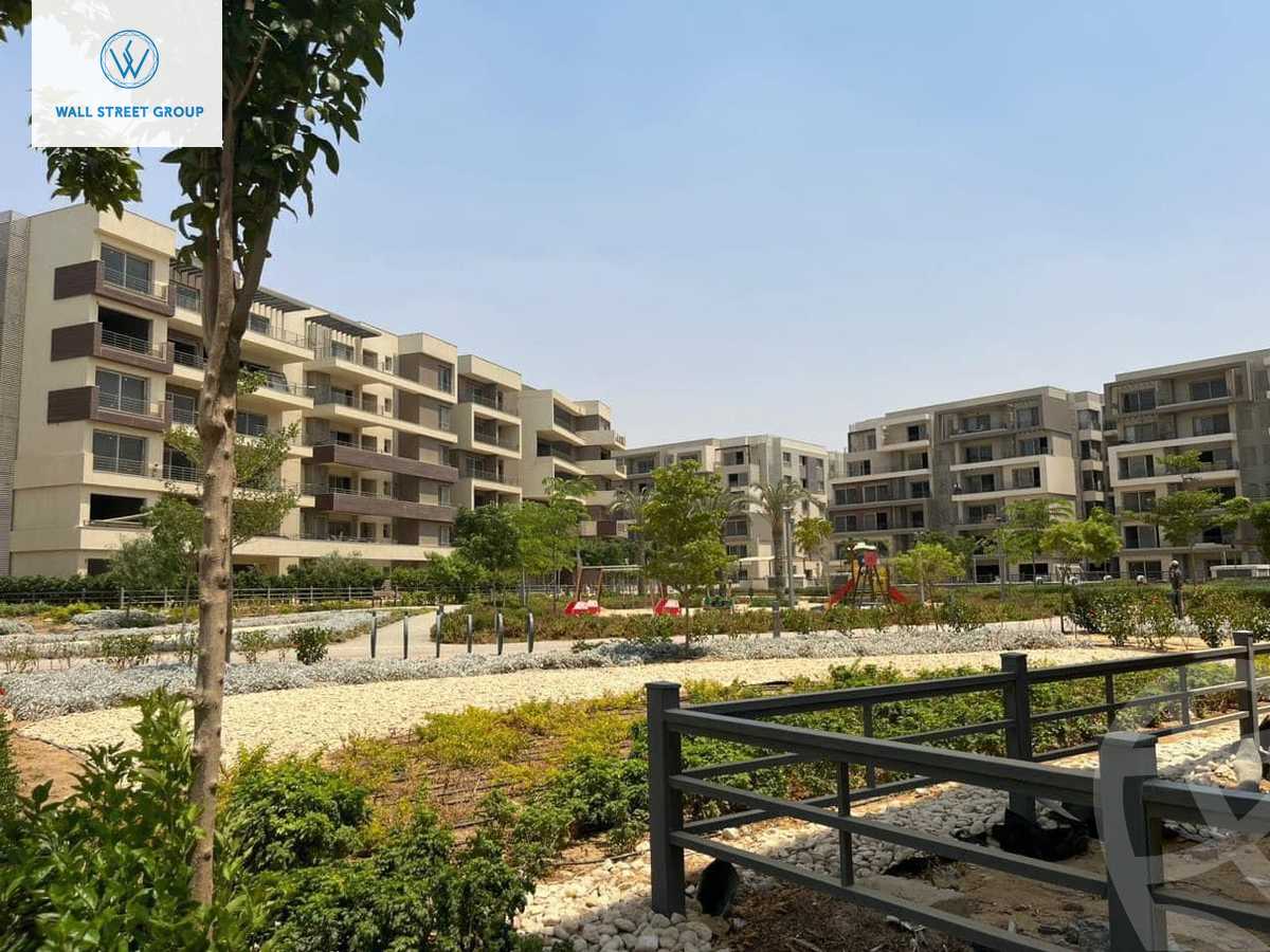 https://aqarmap.com.eg/en/listing/5433070-for-sale-cairo-new-cairo-compounds-blm-hylz-nyw-kyrw