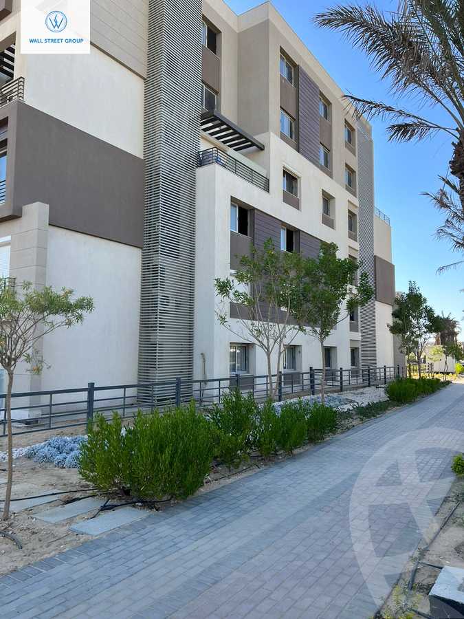 https://aqarmap.com.eg/en/listing/5433070-for-sale-cairo-new-cairo-compounds-blm-hylz-nyw-kyrw