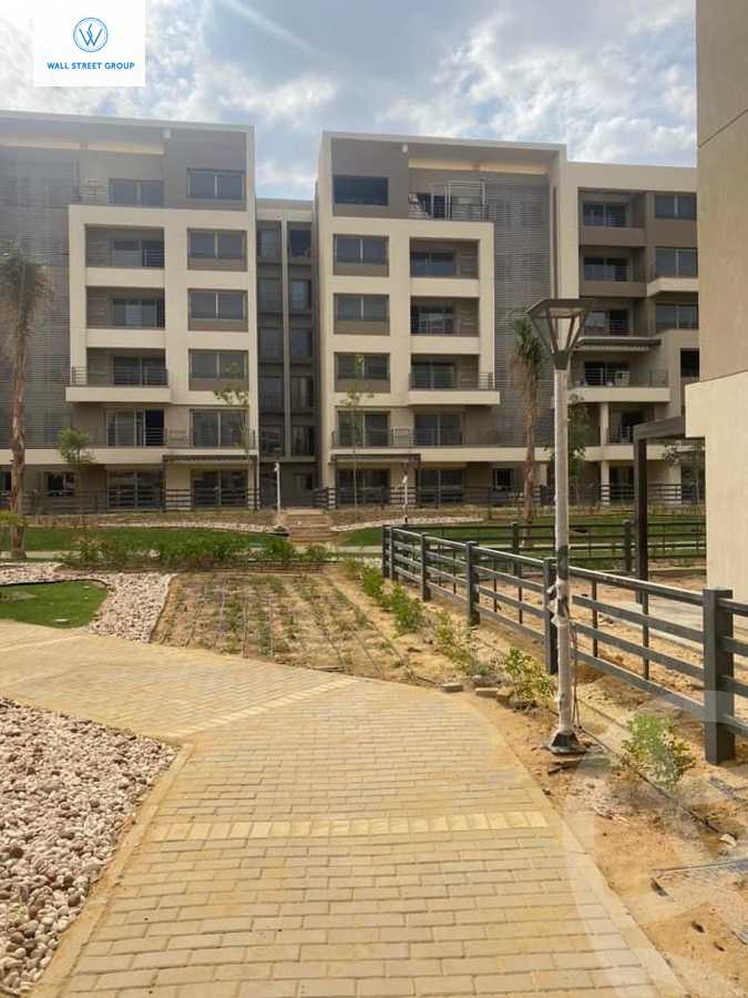 https://aqarmap.com.eg/en/listing/5439425-for-sale-cairo-new-cairo-compounds-blm-hylz-nyw-kyrw