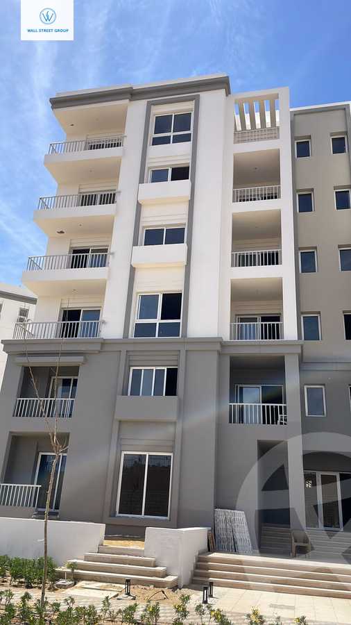 https://aqarmap.com.eg/en/listing/5446776-for-sale-cairo-new-cairo-compounds-hyde-park-centre-ville-hyde-park