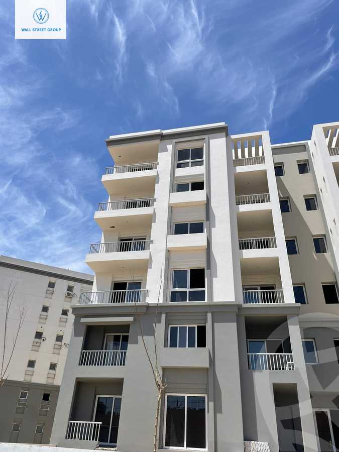 https://aqarmap.com.eg/en/listing/5446776-for-sale-cairo-new-cairo-compounds-hyde-park-centre-ville-hyde-park