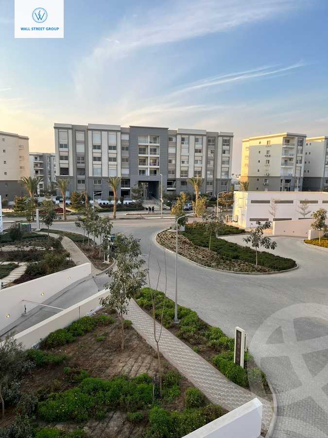 https://aqarmap.com.eg/en/listing/5586569-for-sale-cairo-new-cairo-compounds-hyde-park-centre-ville-hyde-park