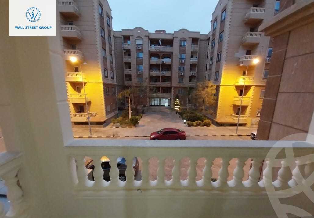 https://aqarmap.com.eg/en/listing/5830136-for-sale-cairo-new-cairo-compounds-light-city