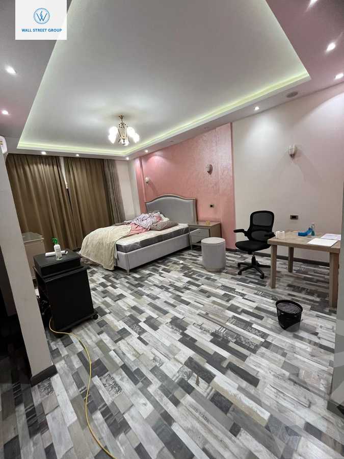 https://aqarmap.com.eg/en/listing/5661632-for-sale-cairo-new-cairo-compounds-el-koronfel-heights