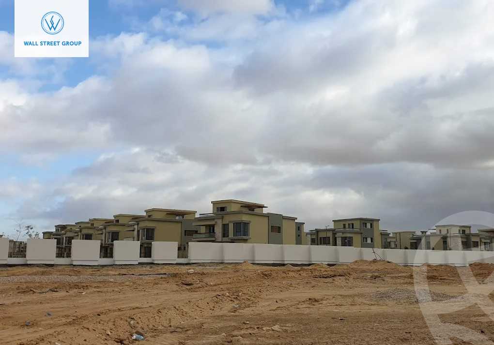 https://aqarmap.com.eg/ar/listing/5876821-for-sale-cairo-new-cairo-compounds-moon-valley