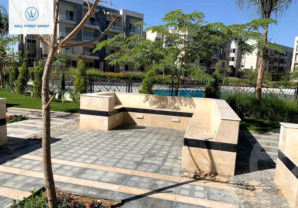 https://aqarmap.com.eg/ar/listing/5876821-for-sale-cairo-new-cairo-compounds-moon-valley